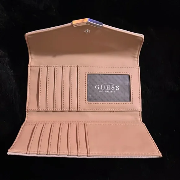 Guess Champagne Wallet - Picture 3 of 3